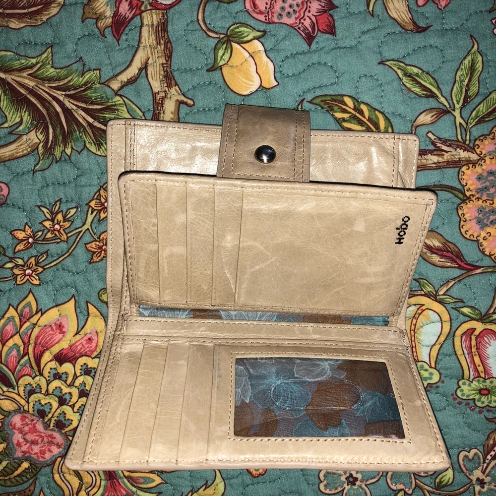 Hobo Wallet - Picture 3 of 3